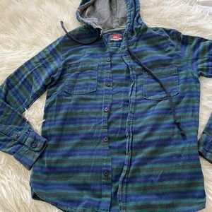 Quicksilver  button up shirt size small